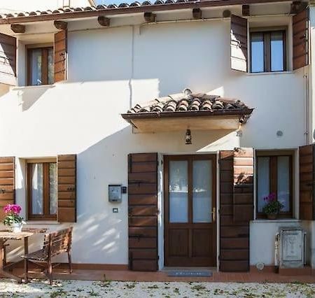 Vila La Casa In Piazza Colonna Montebelluna Exteriér fotografie
